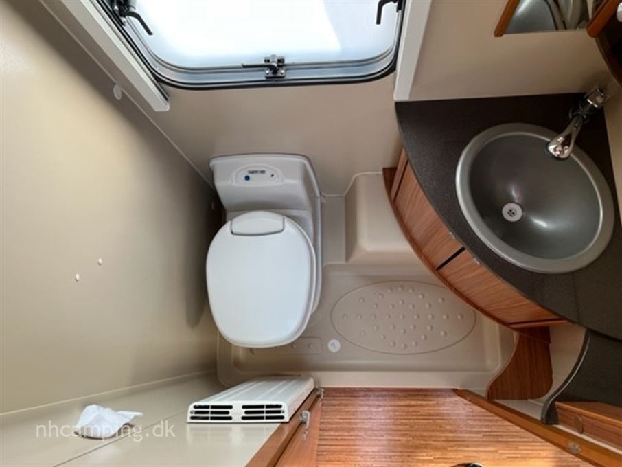 Adria Alpina 563 UL
